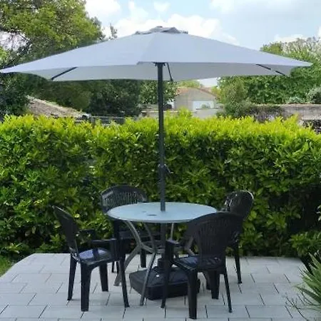 Hébergement de vacances Camellia Cherbonnieres (Charente-Maritime)